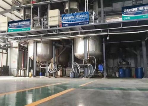 Styrenoakrylowy środek rozmiarowy powierzchni