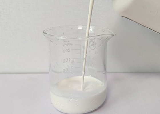 Alkyl Ketene Dimer Neutralny środek klejący AKD Poprawia połysk i wytrzymałość papieru do procesu produkcji papieru