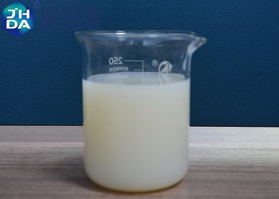 Biała emulsja ISO14001 30% stała anionowa emulsja woskowa 200 kg na bęben